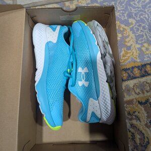 Brand New Under Armour Kids' Grade School Charged Rogue 3 Shoes